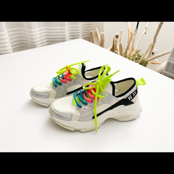 steve madden sneakers ajax